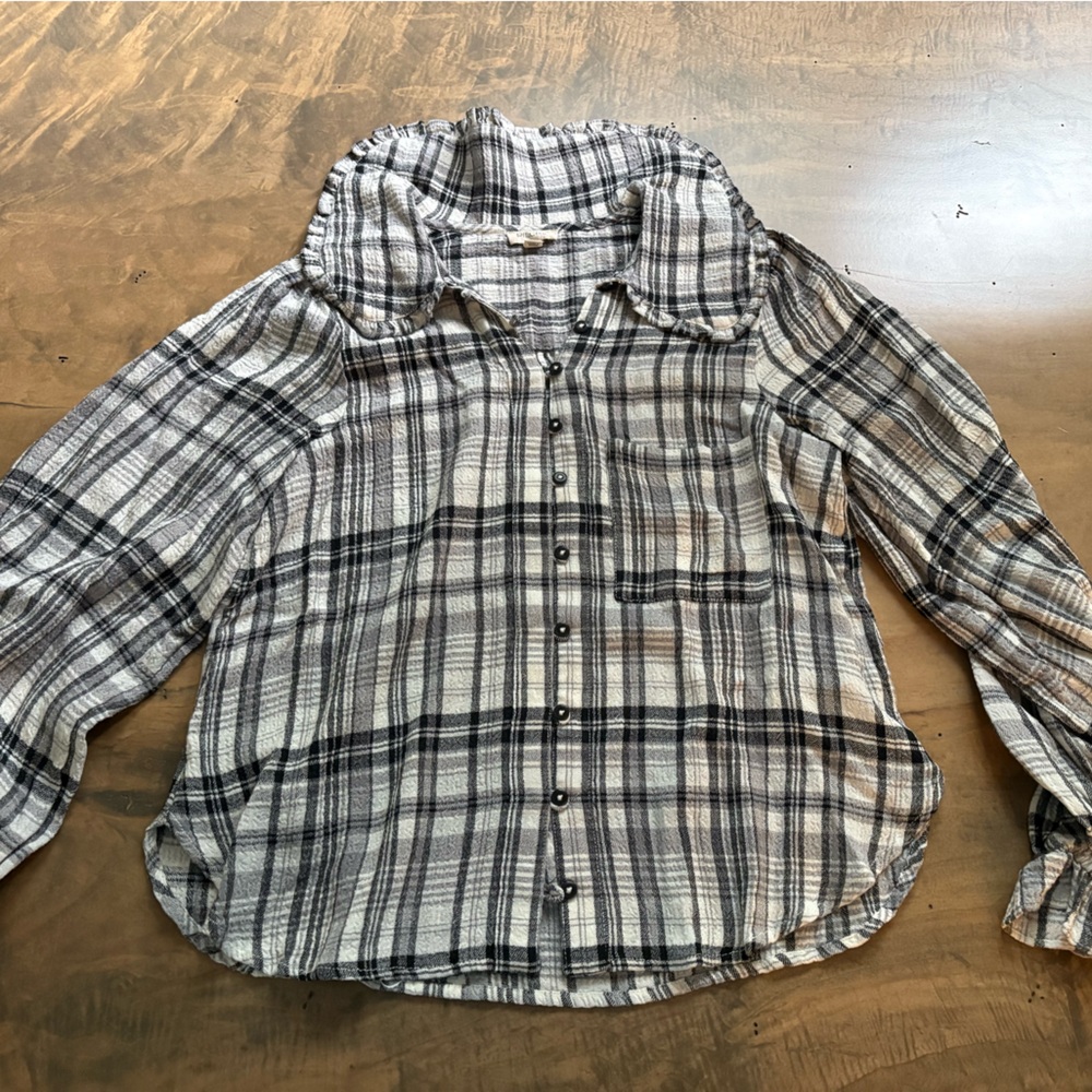 Pilcro Black and Gray Plaid Button-Down Shirt